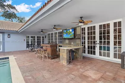 9290 NW 14th Ct, Coral Springs, FL 33071 - Photo 5