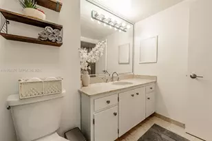 1800 NE 114th St, Miami, FL 33181 - Photo 45