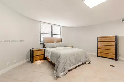 1800 NE 114th St #909, Miami, FL 33181 - Photo 53