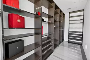 1100 Biscayne Blvd, Miami, FL 33132 - Photo 15