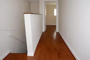 9457 N Palm Cir N, Pembroke Pines, FL 33025 - Photo 13