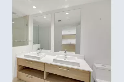 1300 S Miami Ave #3604, Miami, FL 33130 - Photo 5