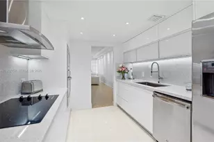 5255 Collins Ave, Miami Beach, FL 33140 - Photo 15