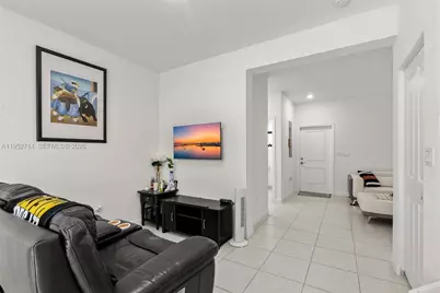 11828 SW 245th Ter, Homestead, FL 33032 - Photo 7