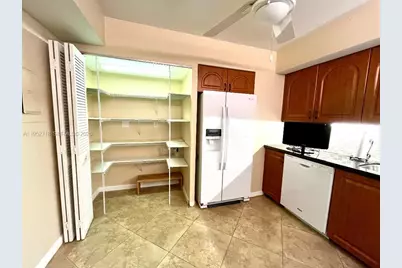 2806 N 46th Ave #D537, Hollywood, FL 33021 - Photo 15