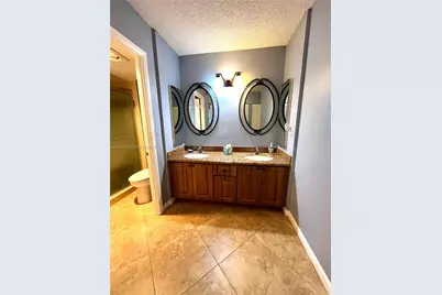 2806 N 46th Ave #D537, Hollywood, FL 33021 - Photo 29