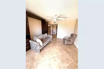 2806 N 46th Ave #D537, Hollywood, FL 33021 - Photo 23