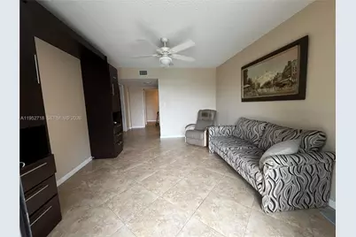 2806 N 46th Ave #D537, Hollywood, FL 33021 - Photo 15
