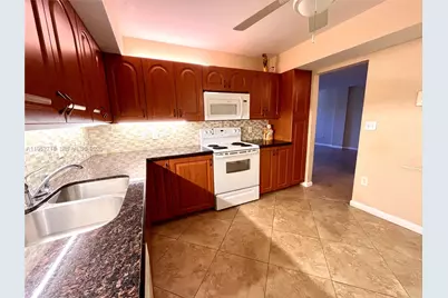 2806 N 46th Ave #D537, Hollywood, FL 33021 - Photo 5