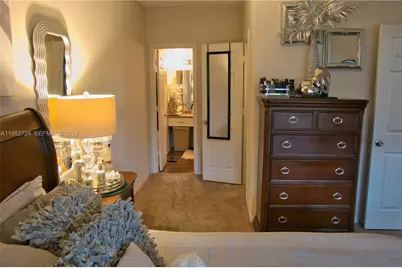 215 SW 117th Ter #14304, Pembroke Pines, FL 33025 - Photo 9