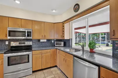 1004 Orange Isle, Fort Lauderdale, FL 33315 - Photo 33