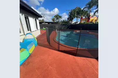 9820 SW 12th Ter, Miami, FL 33174 - Photo 11