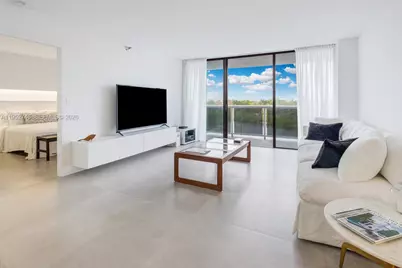 20505 E Country Club Dr #531, Aventura, FL 33180 - Photo 3