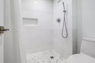 20505 E Country Club Dr, Aventura, FL 33180 - Photo 15