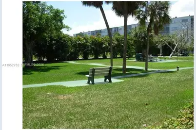 1450 Atlantic Shores Blvd #105, Hallandale Beach, FL 33009 - Photo 17