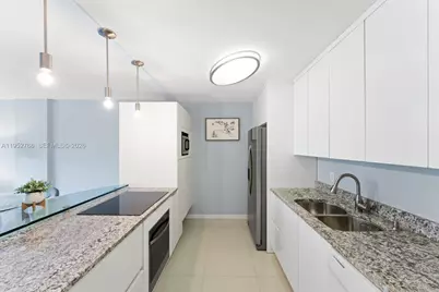 155 Ocean Lane Dr #407, Key Biscayne, FL 33149 - Photo 5