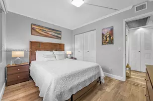 12850 SW 4th Ct, Pembroke Pines, FL 33027 - Photo 3