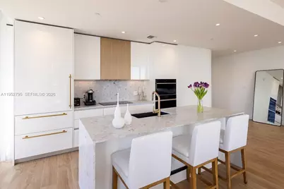 2678 Tigertail Ave #1707, Miami, FL 33133 - Photo 13