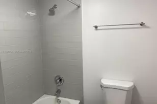 5112 NW 79th Ave, Doral, FL 33166 - Photo 11