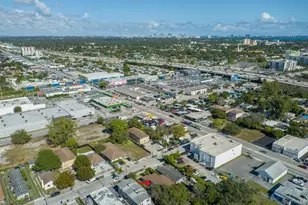 742 NW 70th St, Miami, FL 33150 - Photo 5