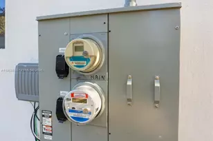 742 NW 70th St, Miami, FL 33150 - Photo 31