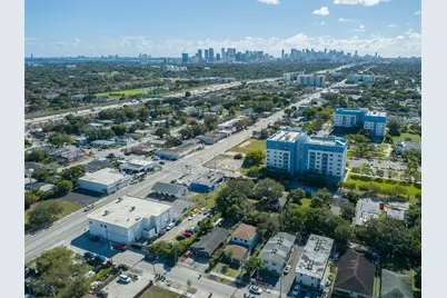 742 NW 70th St, Miami, FL 33150 - Photo 45