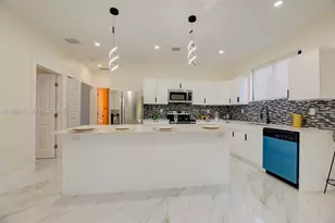 742 NW 70th St, Miami, FL 33150 - Photo 93