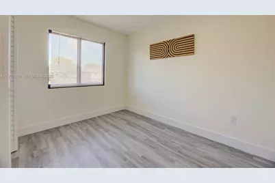 742 NW 70th St, Miami, FL 33150 - Photo 87