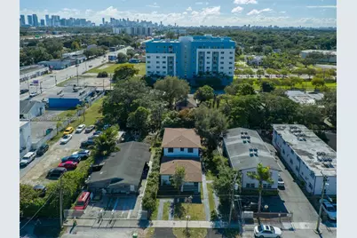 742 NW 70th St, Miami, FL 33150 - Photo 41