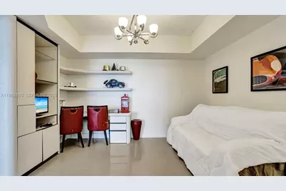 20281 E Country Club Dr #809, Aventura, FL 33180 - Photo 11