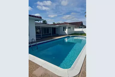 16453 NE 33rd Ave #1, North Miami Beach, FL 33160 - Photo 3