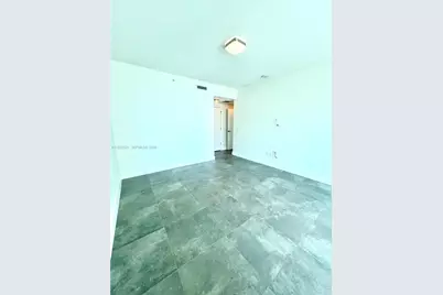 1080 Brickell Ave #2508, Miami, FL 33131 - Photo 7