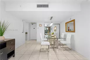 20379 W Country Club Dr, Aventura, FL 33180 - Photo 5