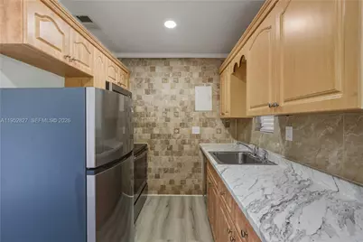 881 NW 34th Ave, Lauderhill, FL 33311 - Photo 7