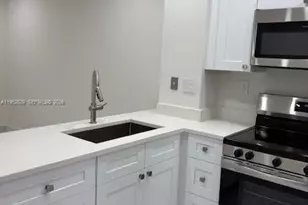 2154 W 60th St, Hialeah, FL 33016 - Photo 1