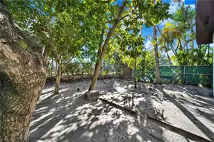 474 E 10th St, Hialeah, FL 33010 - Photo 31