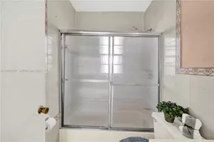 474 E 10th St, Hialeah, FL 33010 - Photo 11