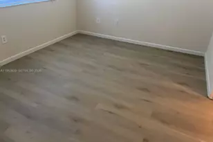 11601 SW 2nd St, Pembroke Pines, FL 33025 - Photo 17