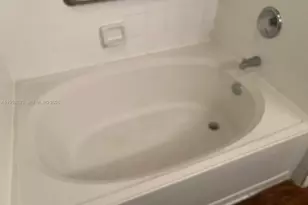 11601 SW 2nd St, Pembroke Pines, FL 33025 - Photo 15