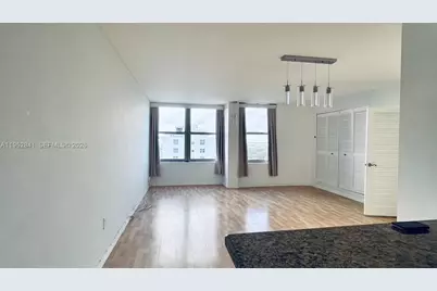 2899 Collins Ave #1502, Miami Beach, FL 33140 - Photo 15