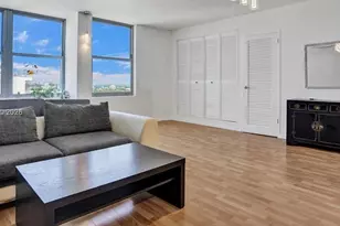 2899 Collins Ave, Miami Beach, FL 33140 - Photo 9