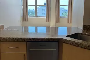 2899 Collins Ave, Miami Beach, FL 33140 - Photo 7