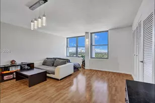 2899 Collins Ave, Miami Beach, FL 33140 - Photo 9