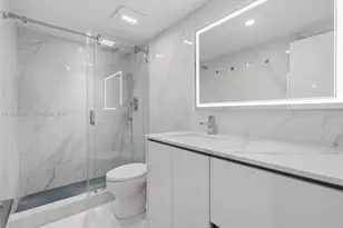 5005 Collins Ave, Miami Beach, FL 33140 - Photo 23