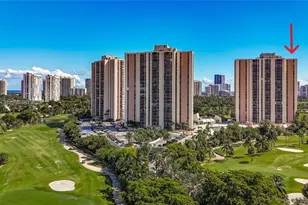 20335 W Country Club Dr, Aventura, FL 33180 - Photo 3