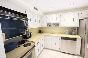 20335 W Country Club Dr, Aventura, FL 33180 - Photo 19