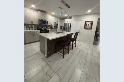 439 NE 6th Pl, Florida City, FL 33034 - Photo 9