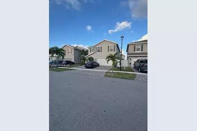 439 NE 6th Pl, Florida City, FL 33034 - Photo 5