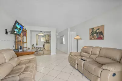 4141 Collins Ave #201, Miami Beach, FL 33140 - Photo 5