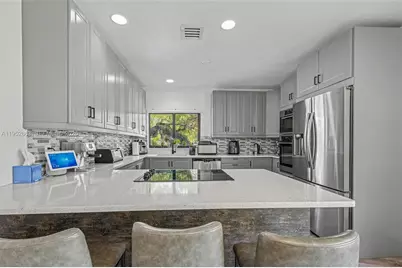 15815 SW 85th Ave, Palmetto Bay, FL 33157 - Photo 7